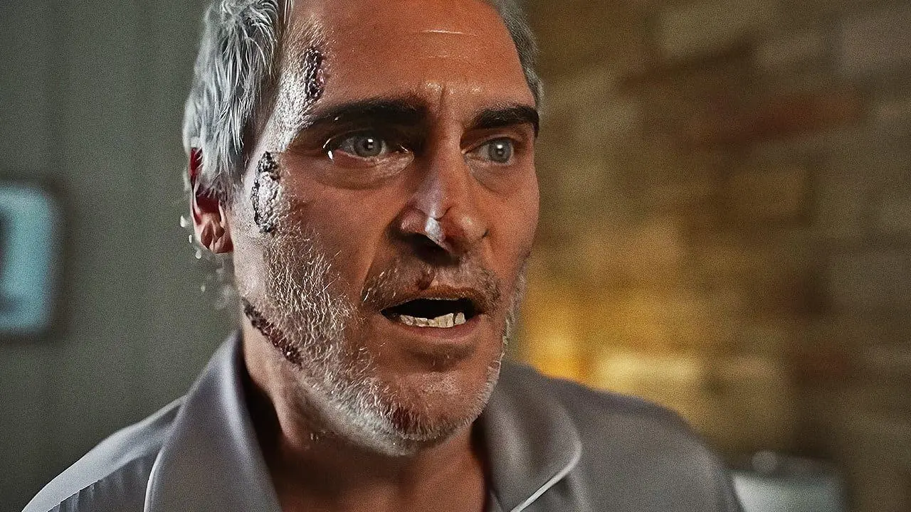 Velebený hororový tvůrce uvádí nejdivnější film roku. Joaquin Phoenix při natáčení omdlel